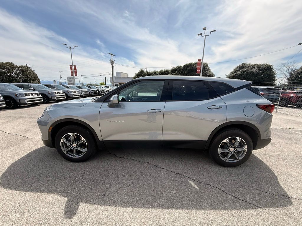 Thumbnail: 2025 Chevrolet Blazer - 3