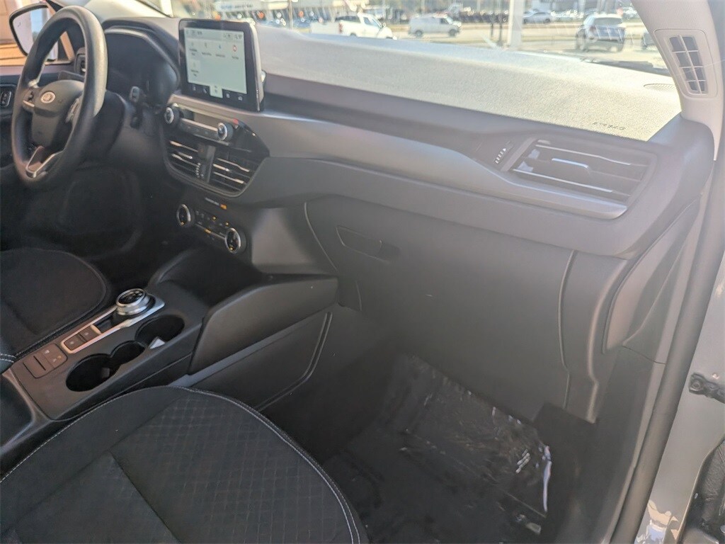 Thumbnail: 2025 Ford Escape - 34