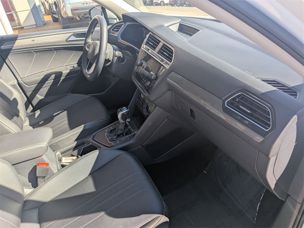 Thumbnail: 2024 Volkswagen Tiguan - 31