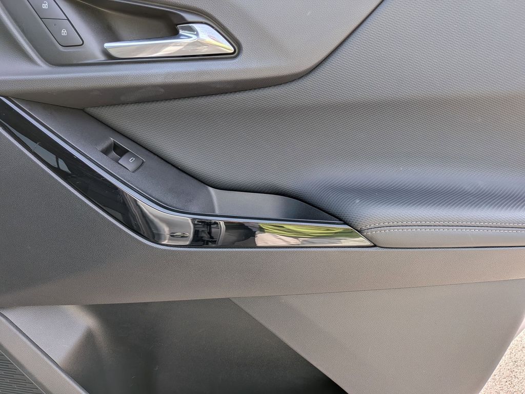 Thumbnail: 2025 Chevrolet Equinox - 33