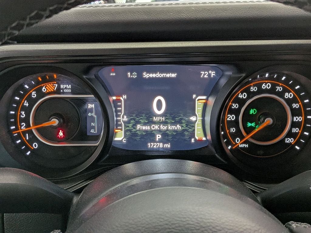 Thumbnail: 2025 Jeep Wrangler - 21