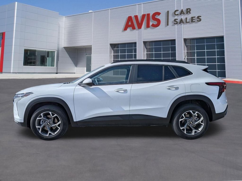Thumbnail: 2025 Chevrolet Trax - 10