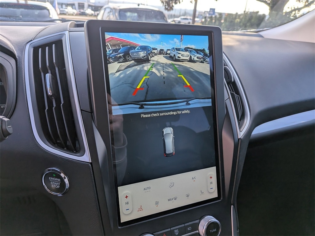 Thumbnail: 2024 Ford Edge - 18