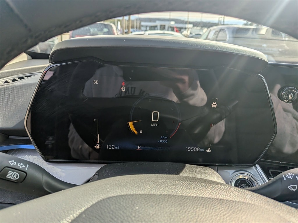 Thumbnail: 2025 Chevrolet Trax - 16