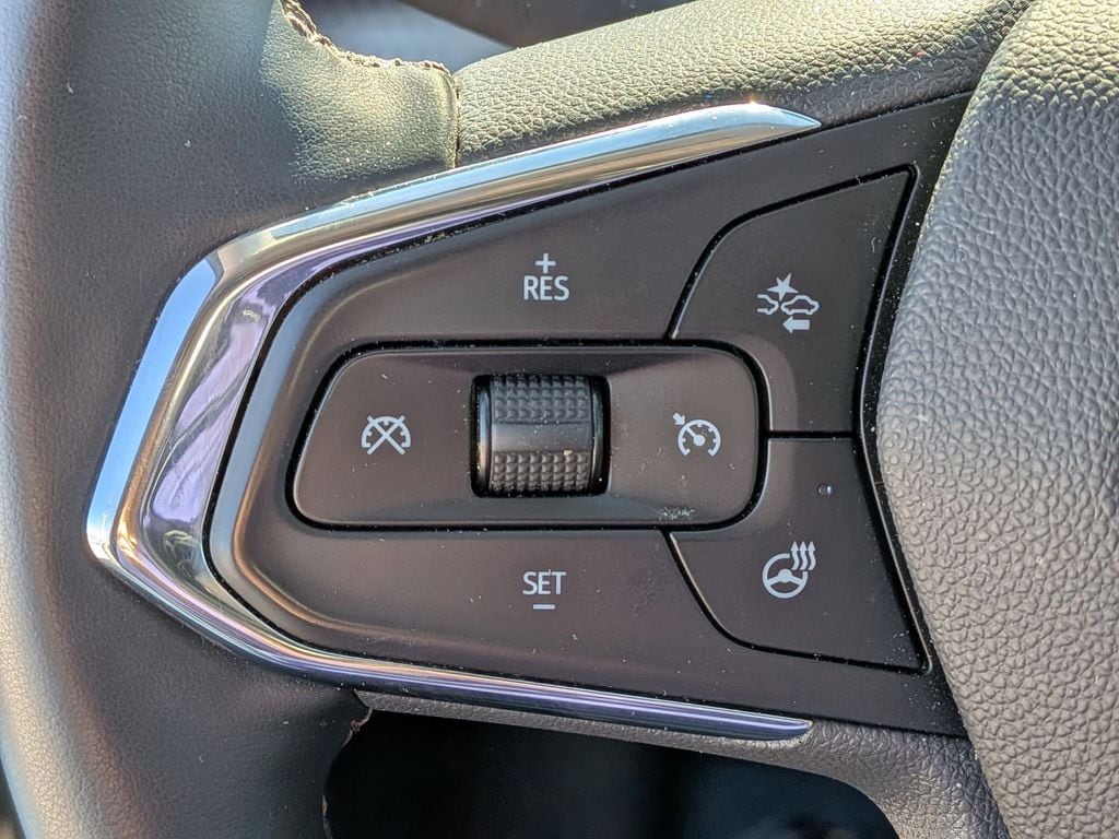 Thumbnail: 2025 Chevrolet Trax - 15