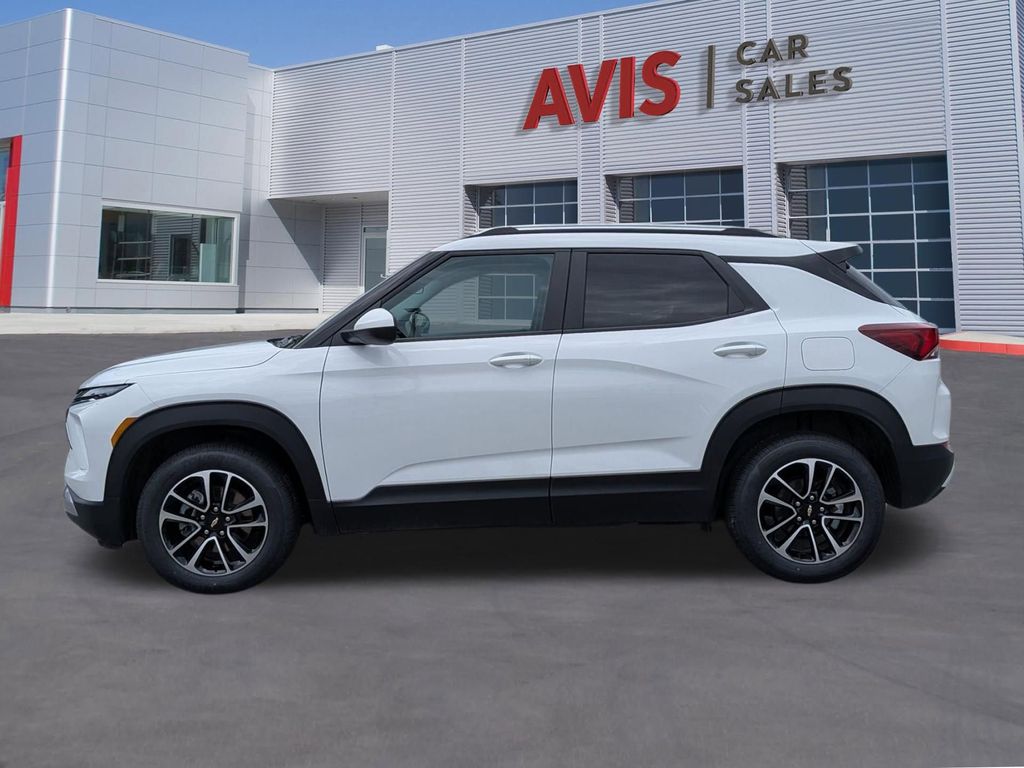 Thumbnail: 2025 Chevrolet TrailBlazer - 10