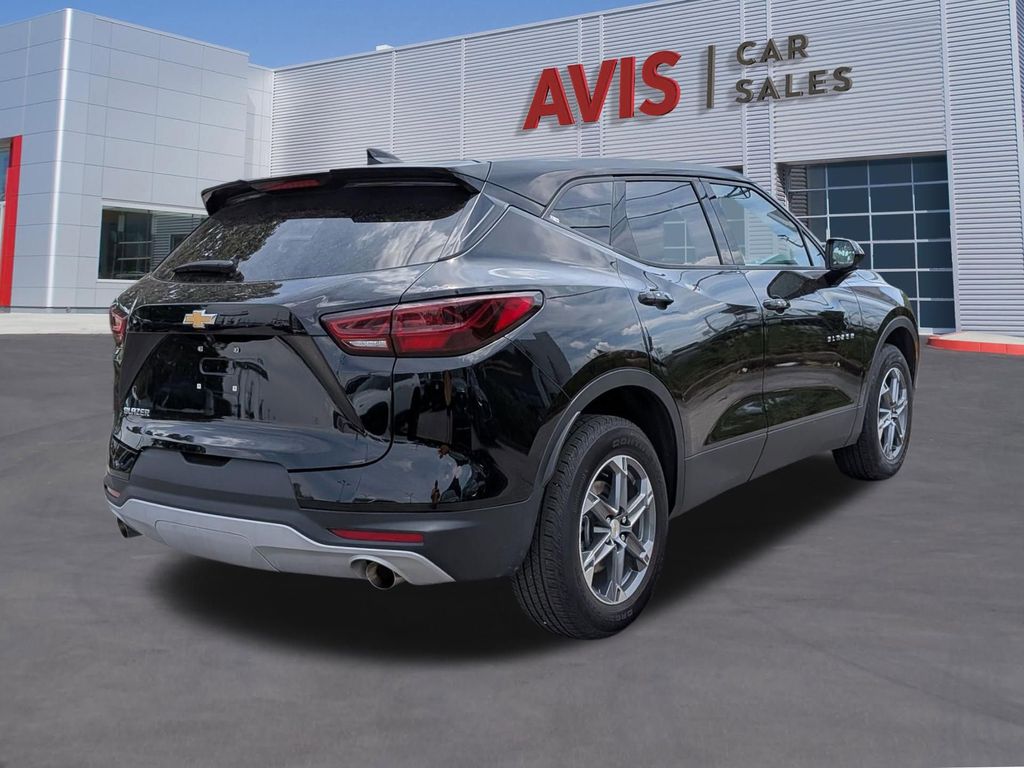Thumbnail: 2025 Chevrolet Blazer - 6