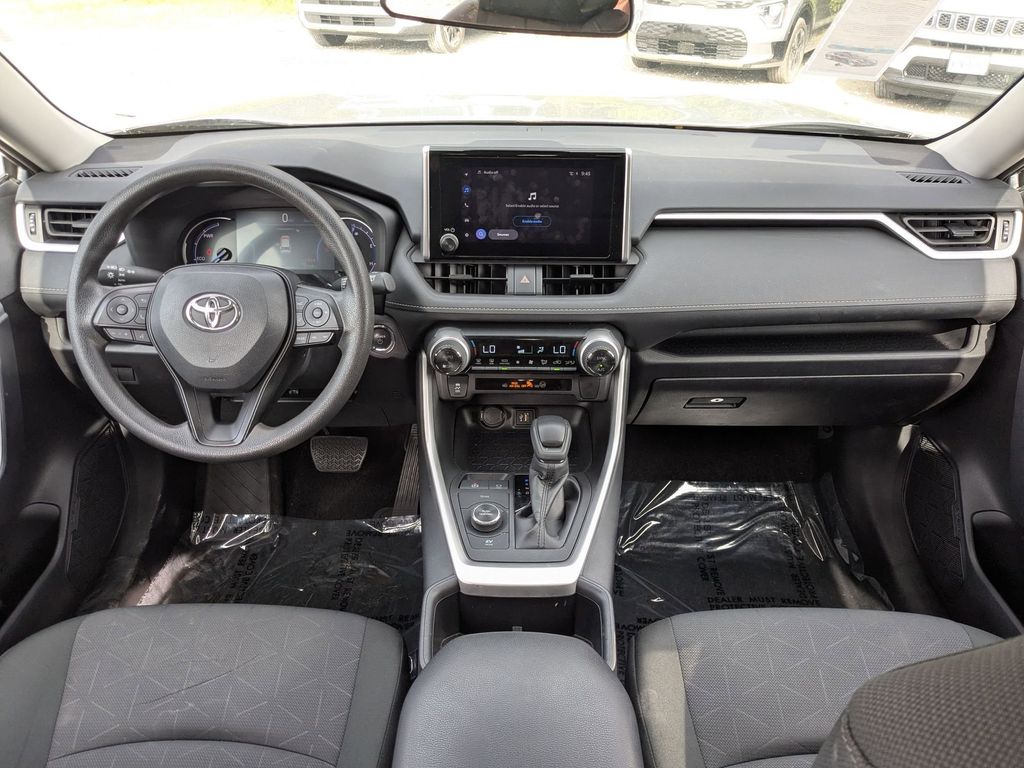 Thumbnail: 2025 Toyota RAV4 - 23