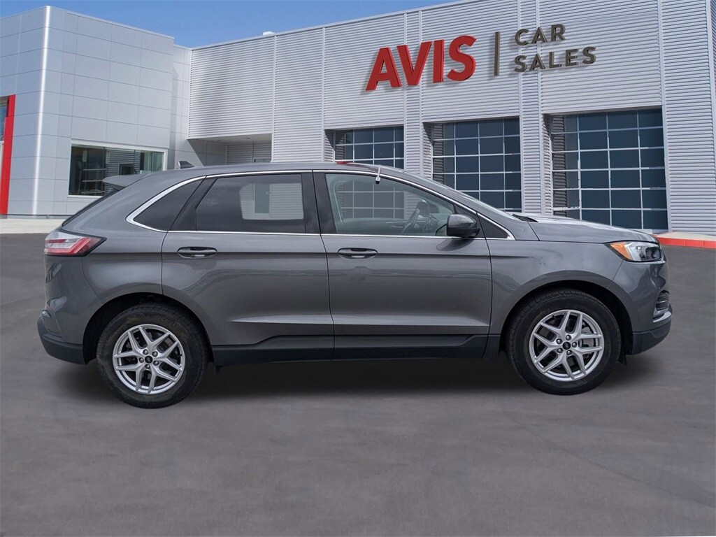 2024 Ford Edge SEL photo 4