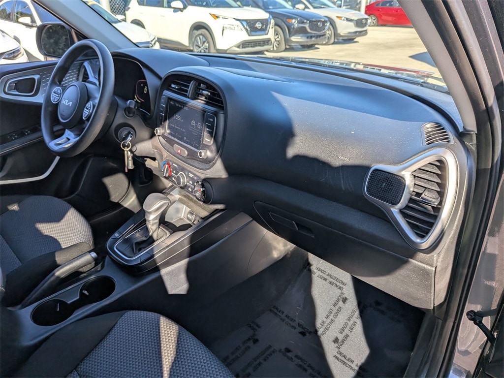 Thumbnail: 2024 Kia Soul - 31