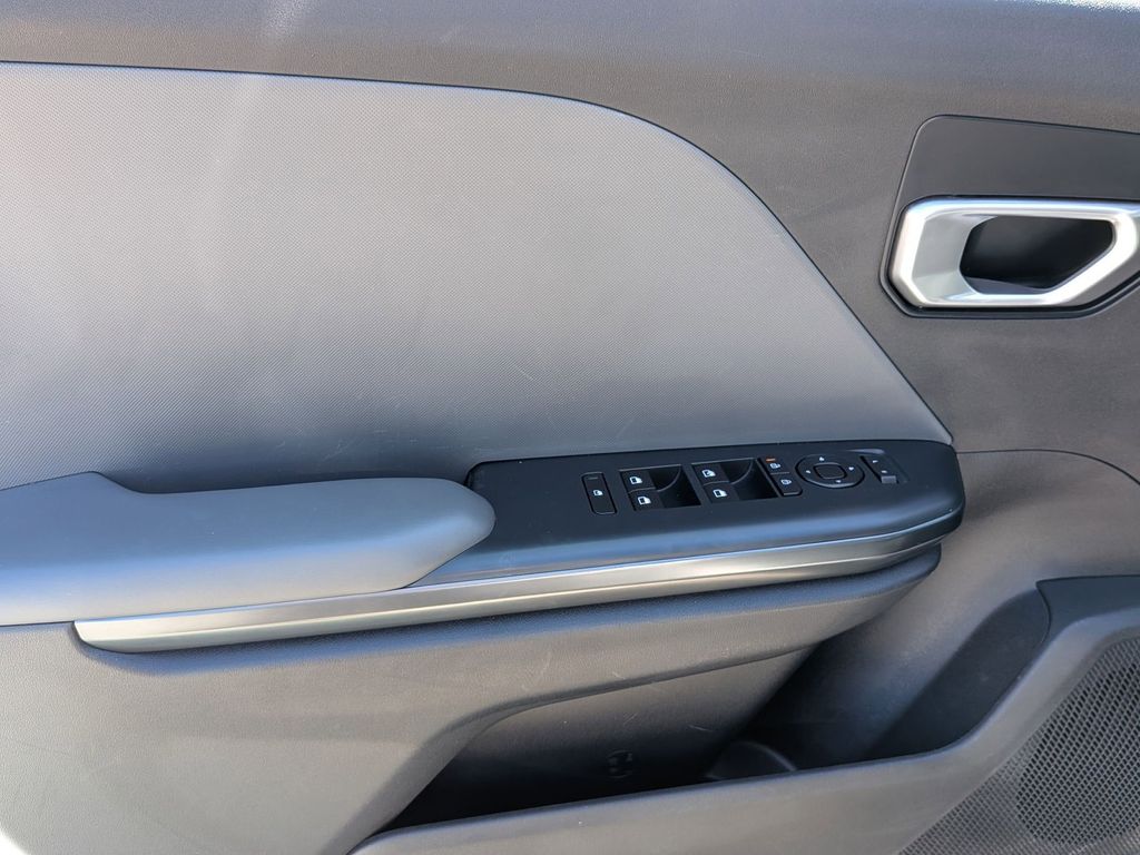 Thumbnail: 2025 Kia K4 - 13