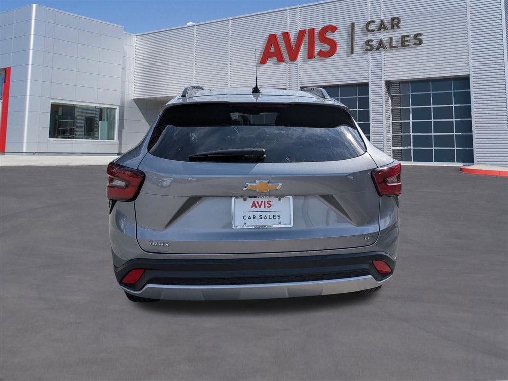 Thumbnail: 2025 Chevrolet Trax - 7