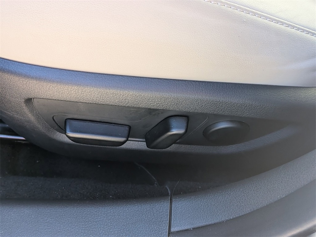 Thumbnail: 2025 Mazda CX-30 - 14