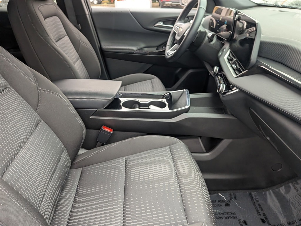 Thumbnail: 2025 Chevrolet Equinox - 29