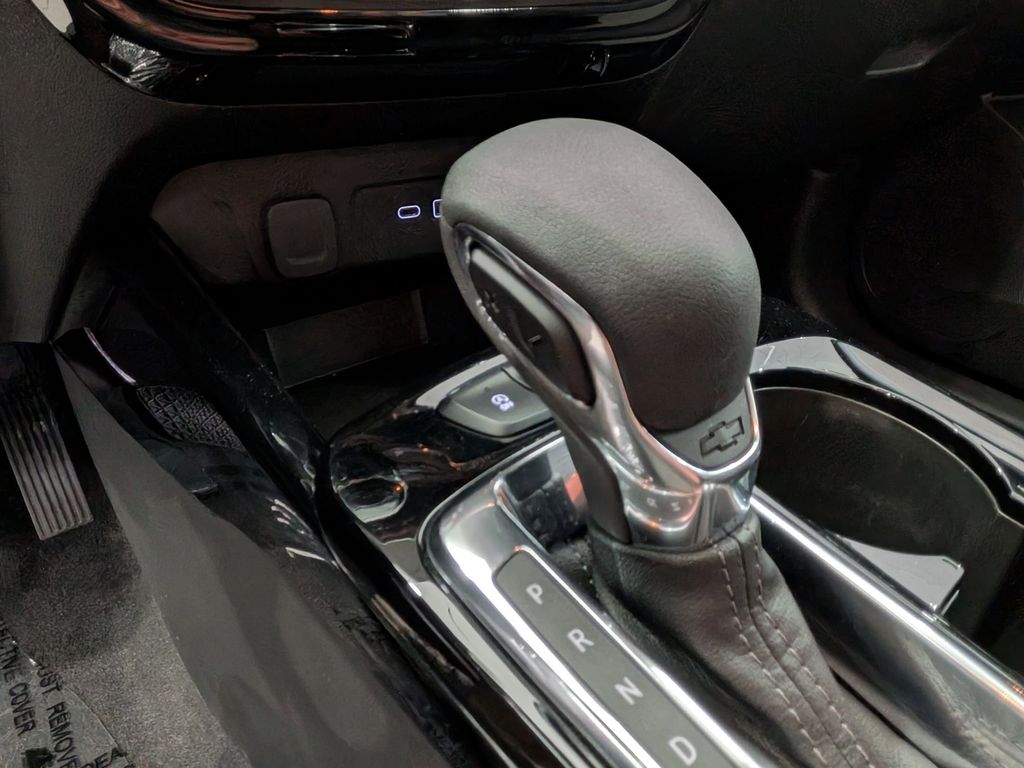 Thumbnail: 2025 Chevrolet Trax - 14