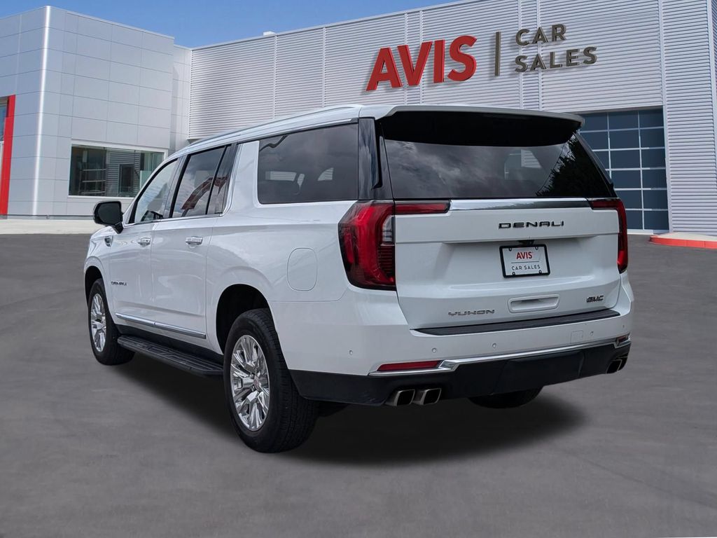 Thumbnail: 2025 GMC Yukon XL - 9