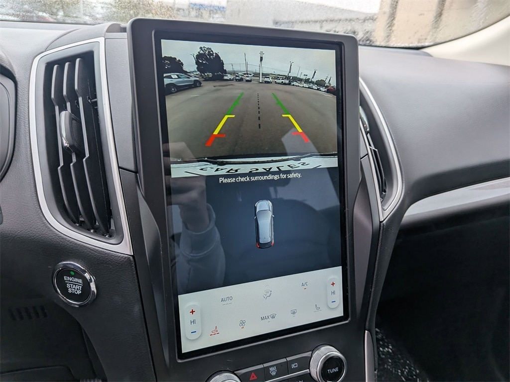 Thumbnail: 2024 Ford Edge - 18