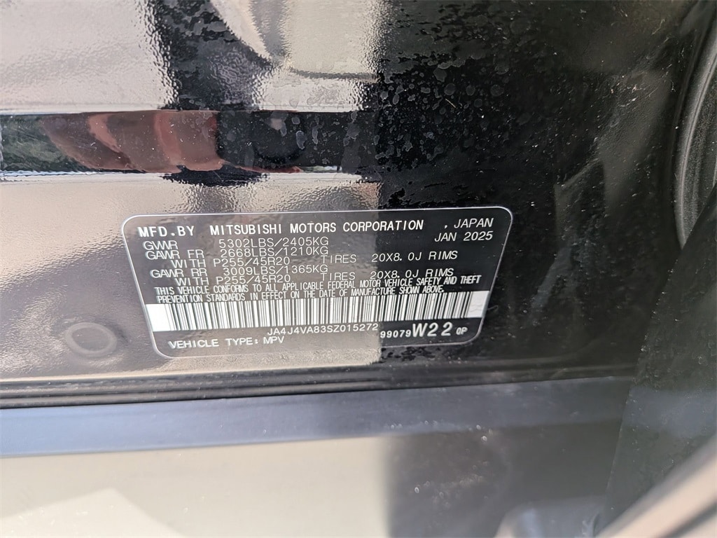 Thumbnail: 2025 Mitsubishi Outlander - 32