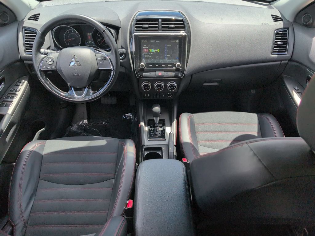 Thumbnail: 2025 Mitsubishi Outlander Sport - 25