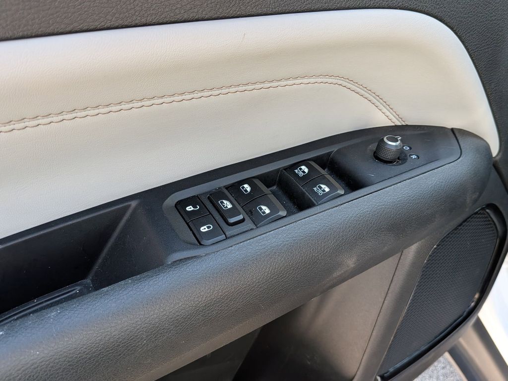 Thumbnail: 2025 Jeep Compass - 13