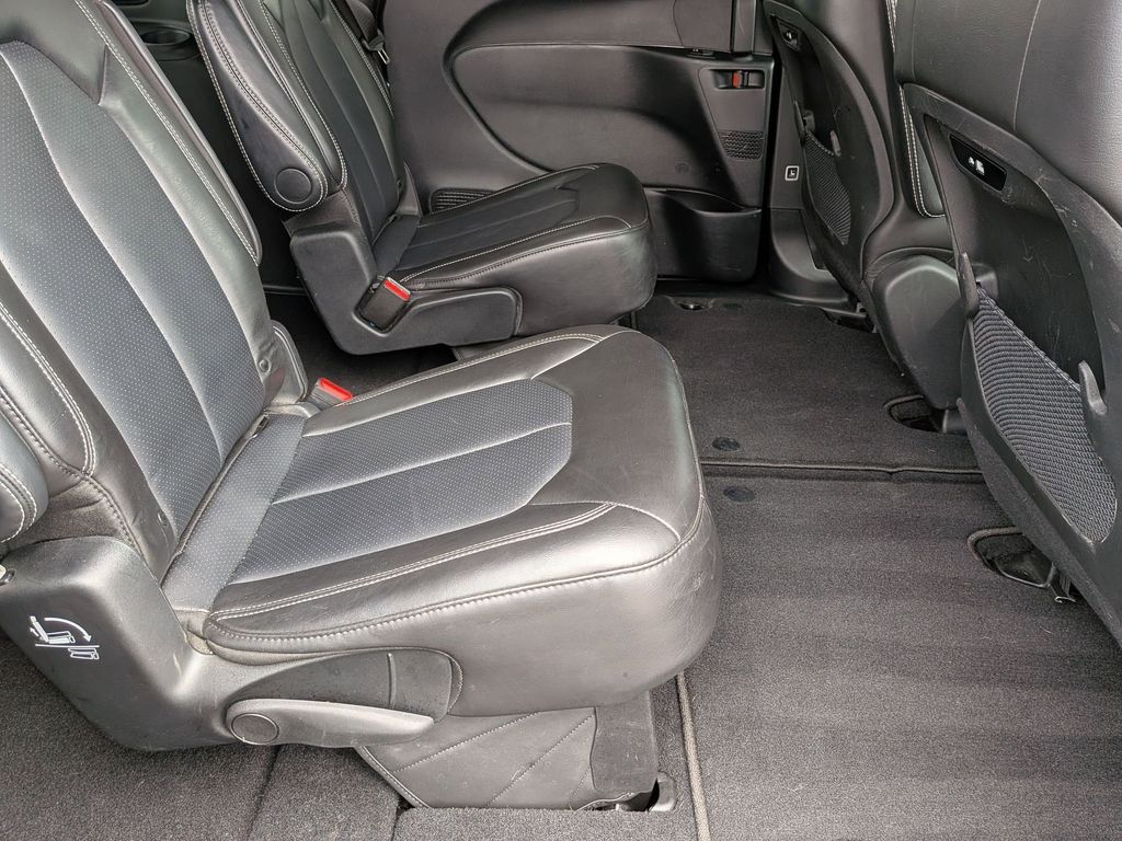 Thumbnail: 2025 Chrysler Pacifica - 31