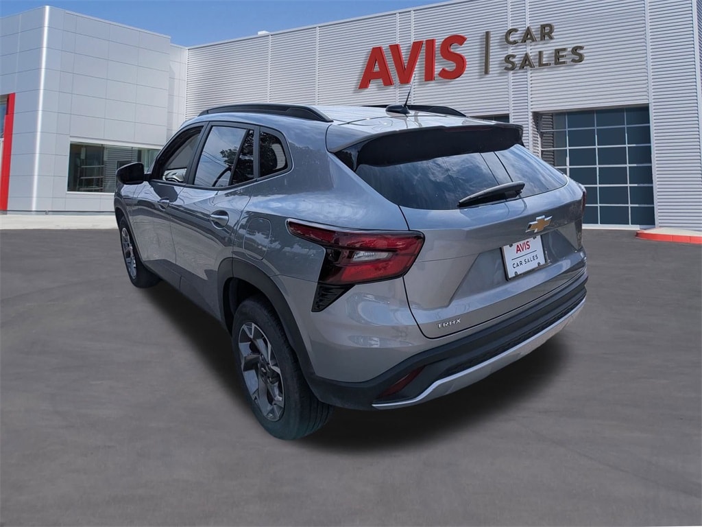 Thumbnail: 2025 Chevrolet Trax - 9