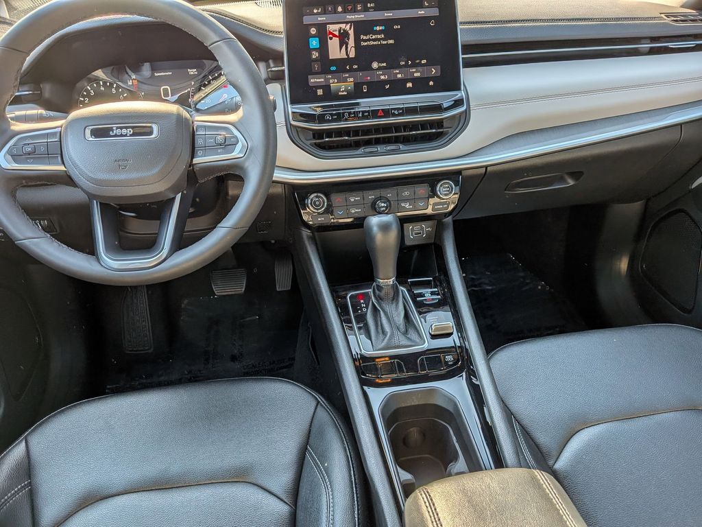 Thumbnail: 2025 Jeep Compass - 23