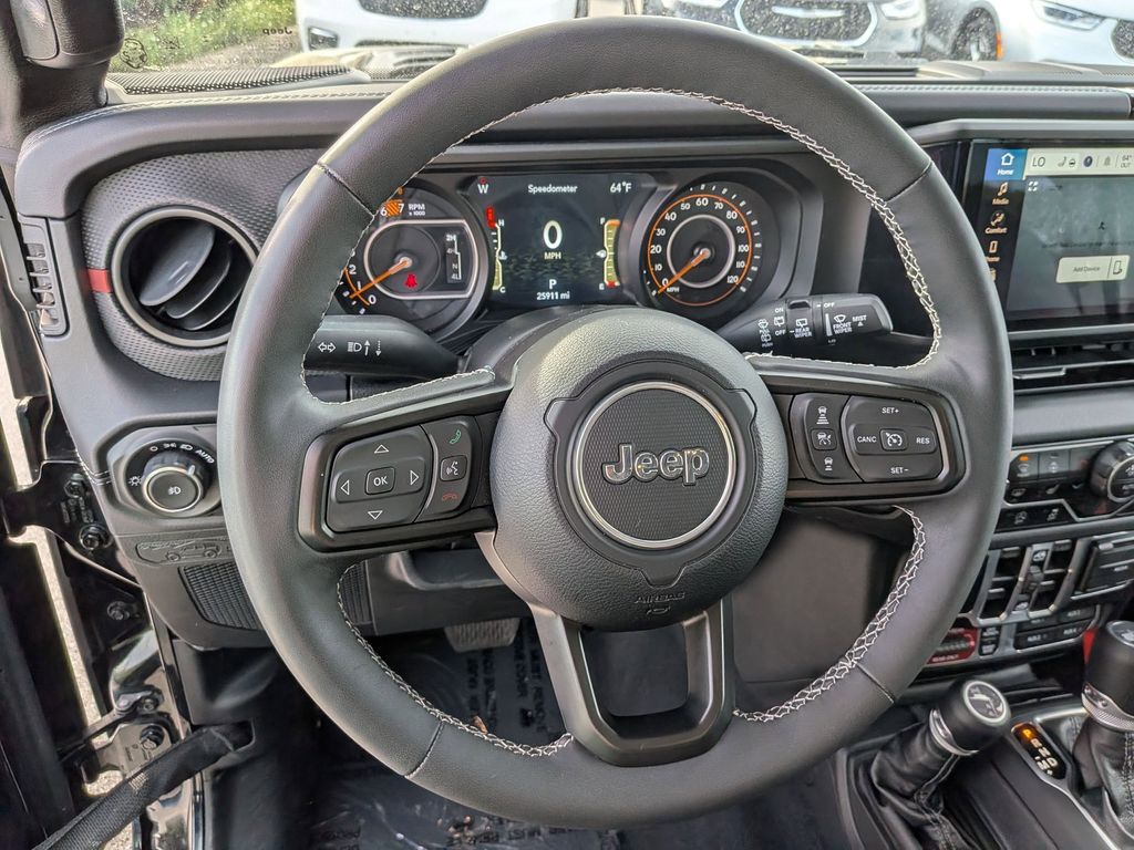 Thumbnail: 2025 Jeep Wrangler - 21