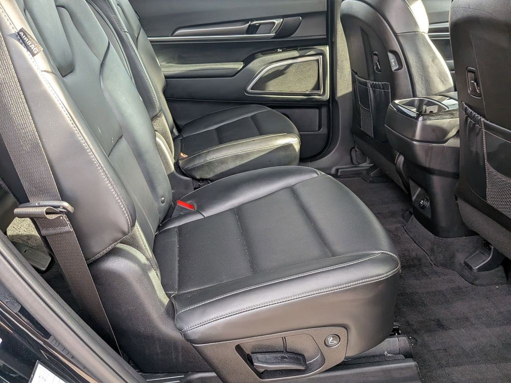 Thumbnail: 2025 Kia Telluride - 32