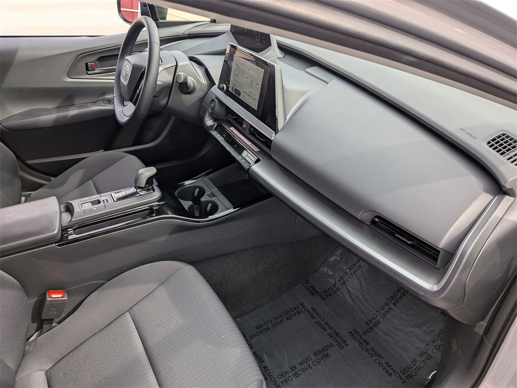 Thumbnail: 2025 Toyota Prius - 30