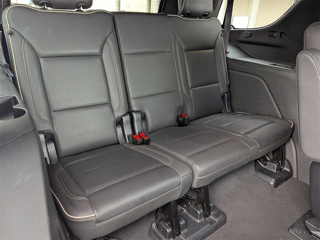 Thumbnail: 2023 Chevrolet Tahoe - 32