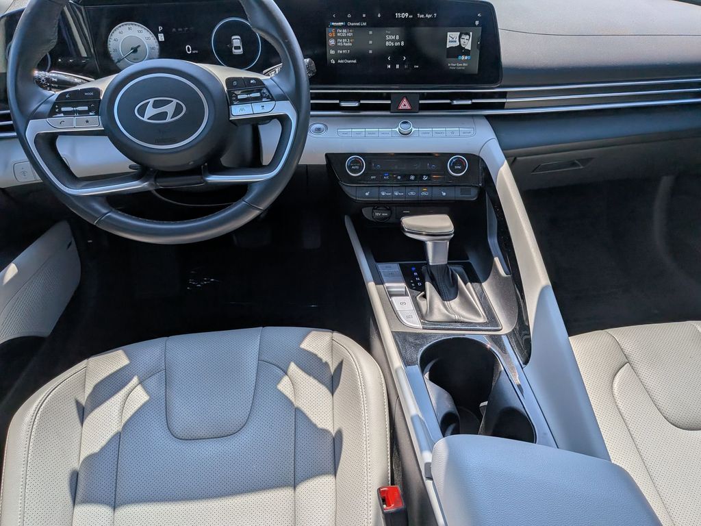 Thumbnail: 2025 Hyundai Elantra - 26