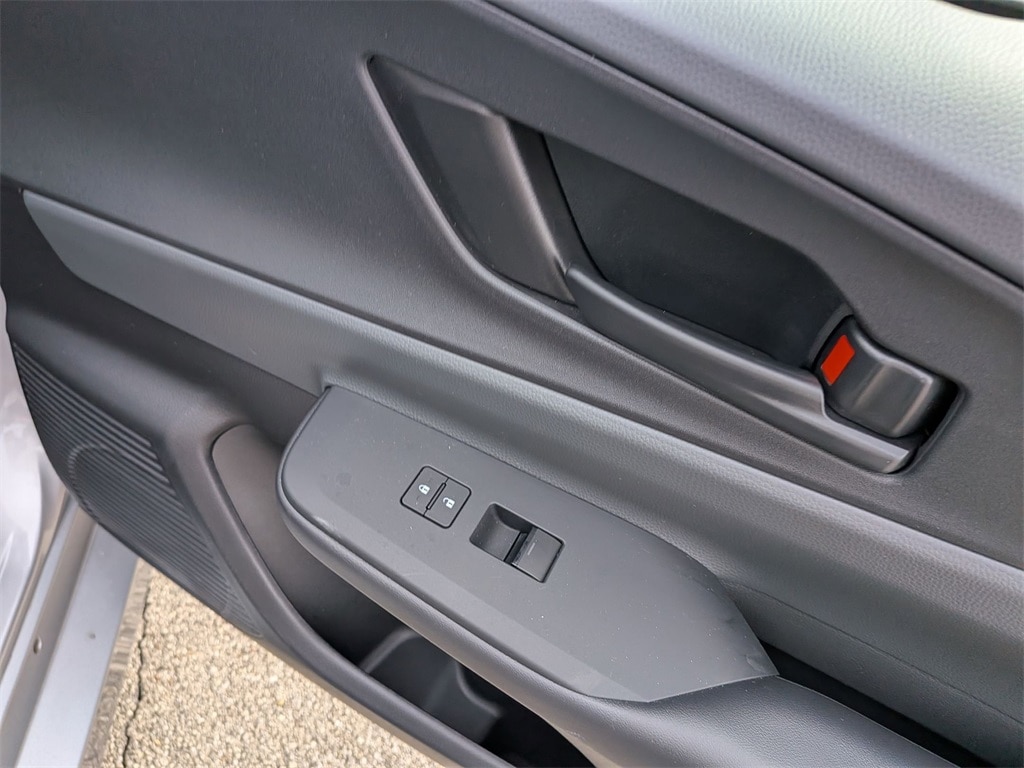 Thumbnail: 2025 Toyota Prius - 32