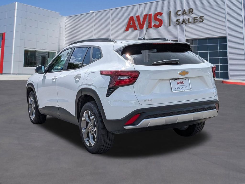 Thumbnail: 2025 Chevrolet Trax - 6