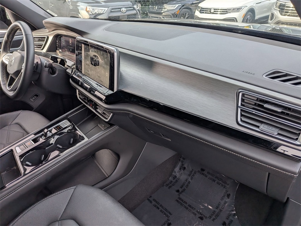 Thumbnail: 2024 Volkswagen Atlas - 32