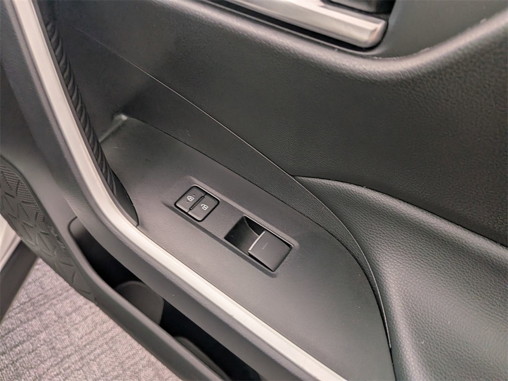 Thumbnail: 2025 Toyota RAV4 - 22