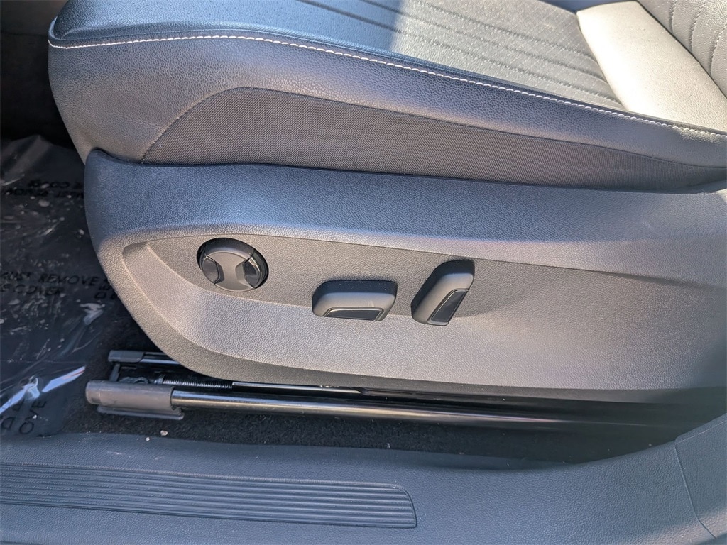 Thumbnail: 2024 Volkswagen Tiguan - 14