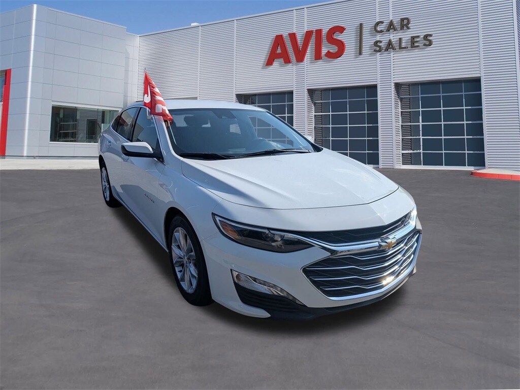 2024 Chevrolet Malibu 1LT photo 3