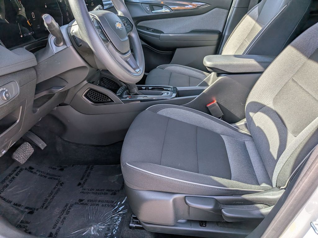 Thumbnail: 2025 Chevrolet TrailBlazer - 22