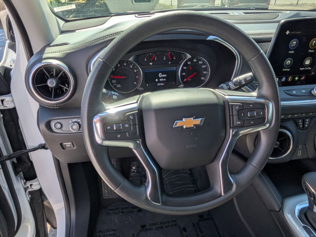 Thumbnail: 2025 Chevrolet Blazer - 21