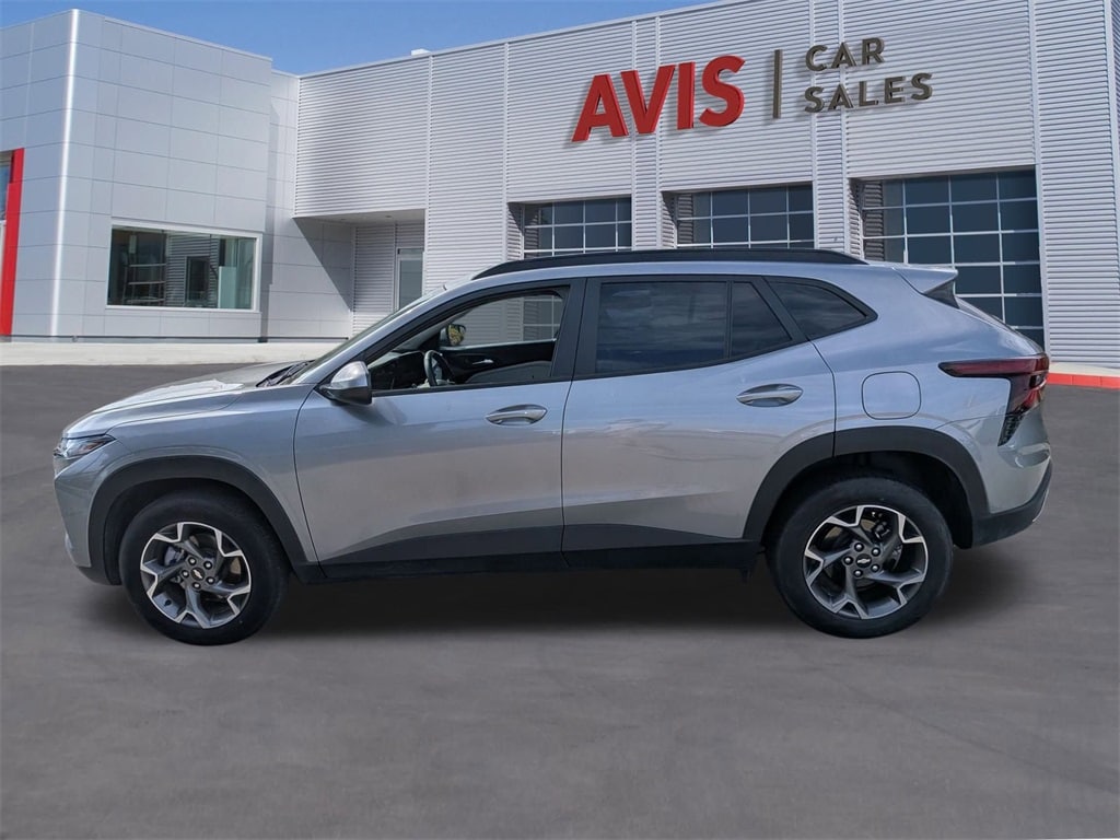 Thumbnail: 2025 Chevrolet Trax - 10