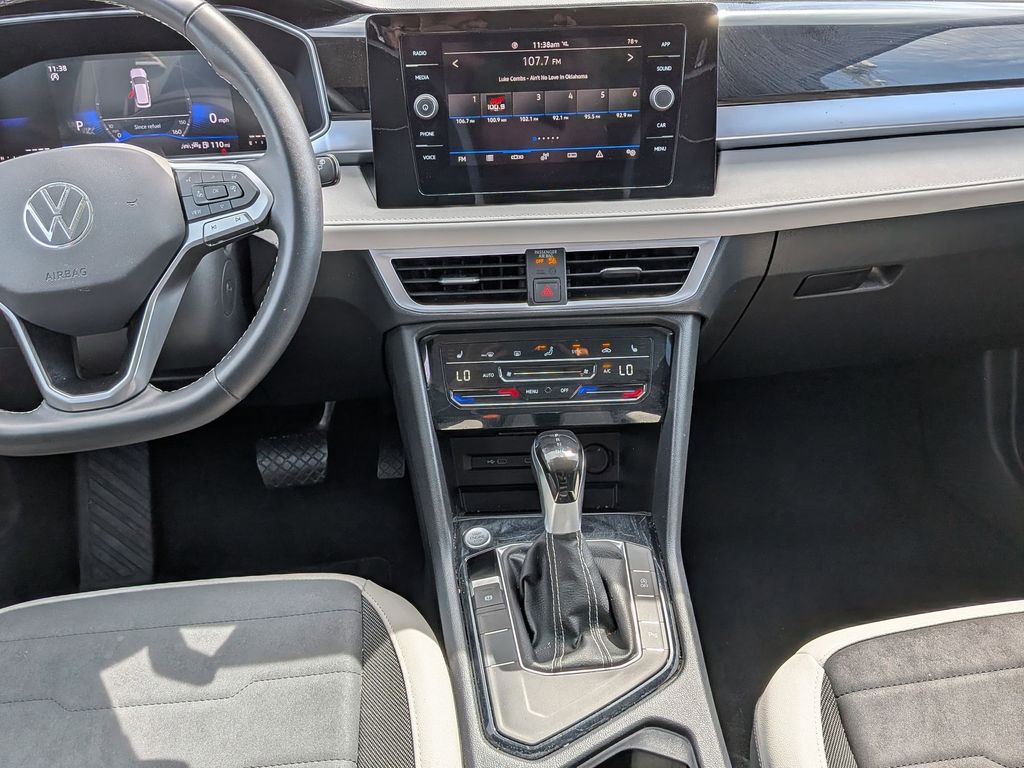 Thumbnail: 2025 Volkswagen Taos - 22