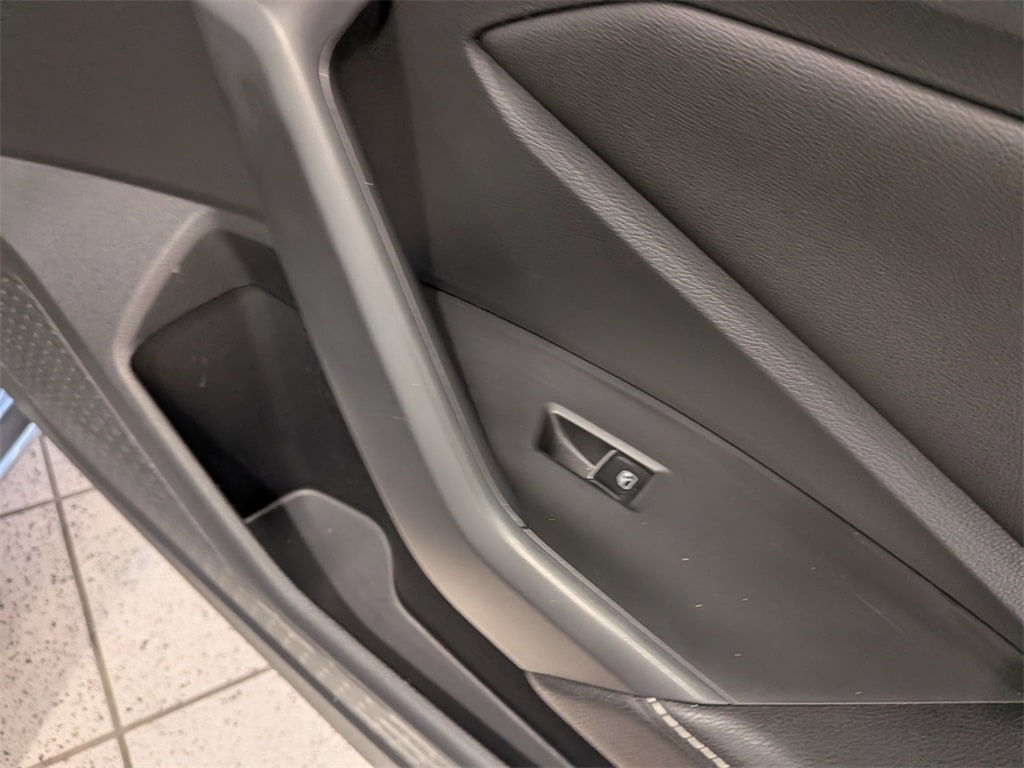 Thumbnail: 2025 Volkswagen Jetta - 27