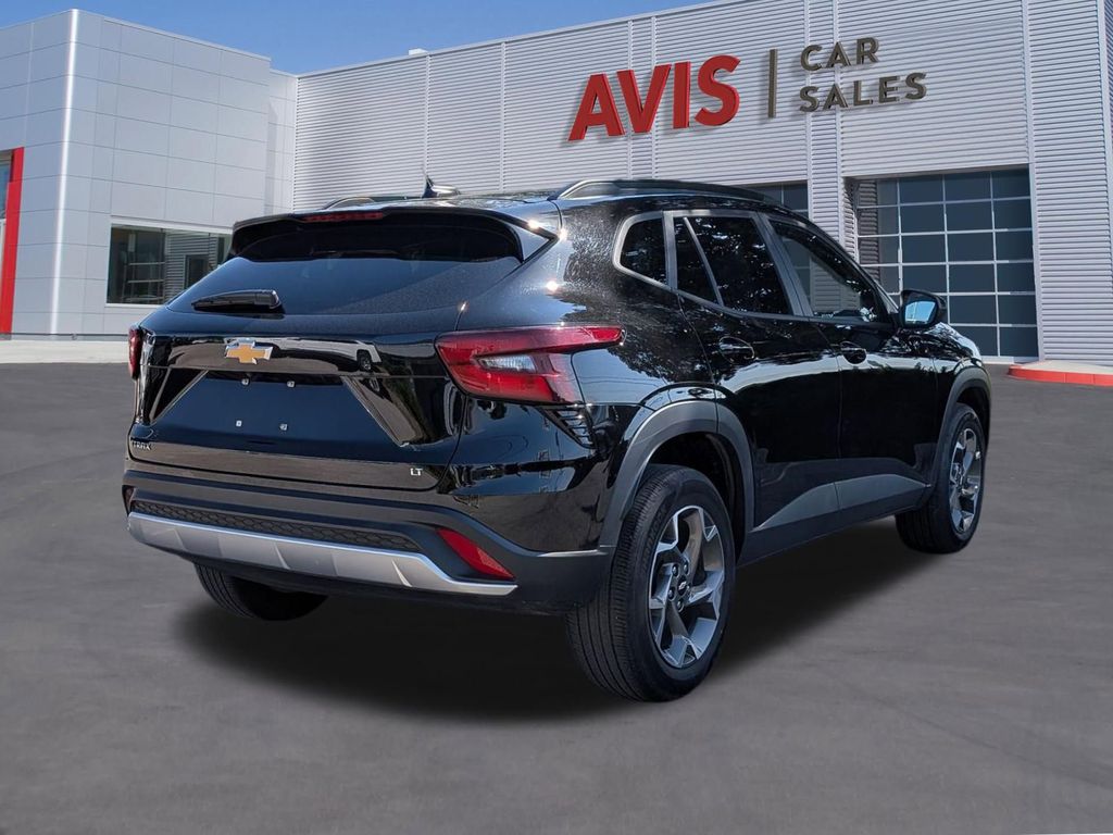 Thumbnail: 2025 Chevrolet Trax - 6