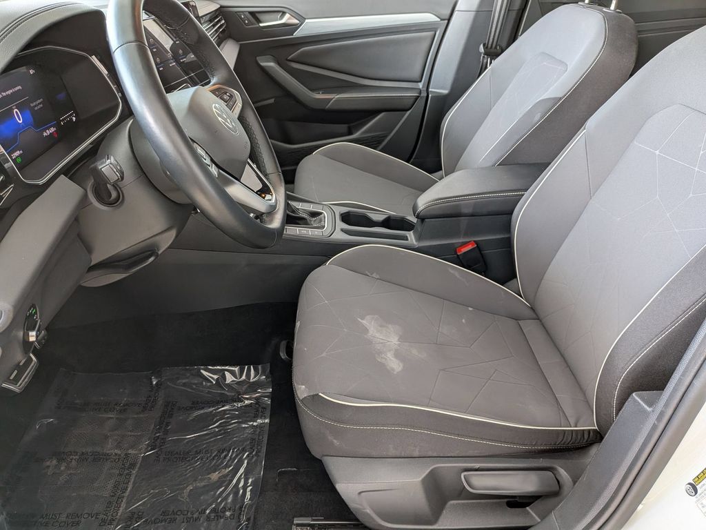 2025 Volkswagen Jetta Sport - Photo 20