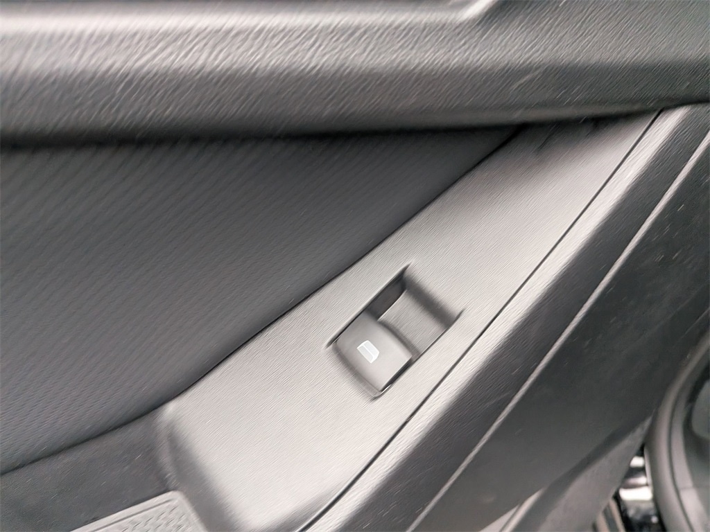 Thumbnail: 2025 Chevrolet Equinox - 23