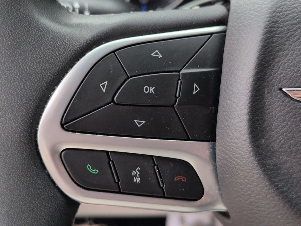 Thumbnail: 2024 Chrysler Pacifica - 20