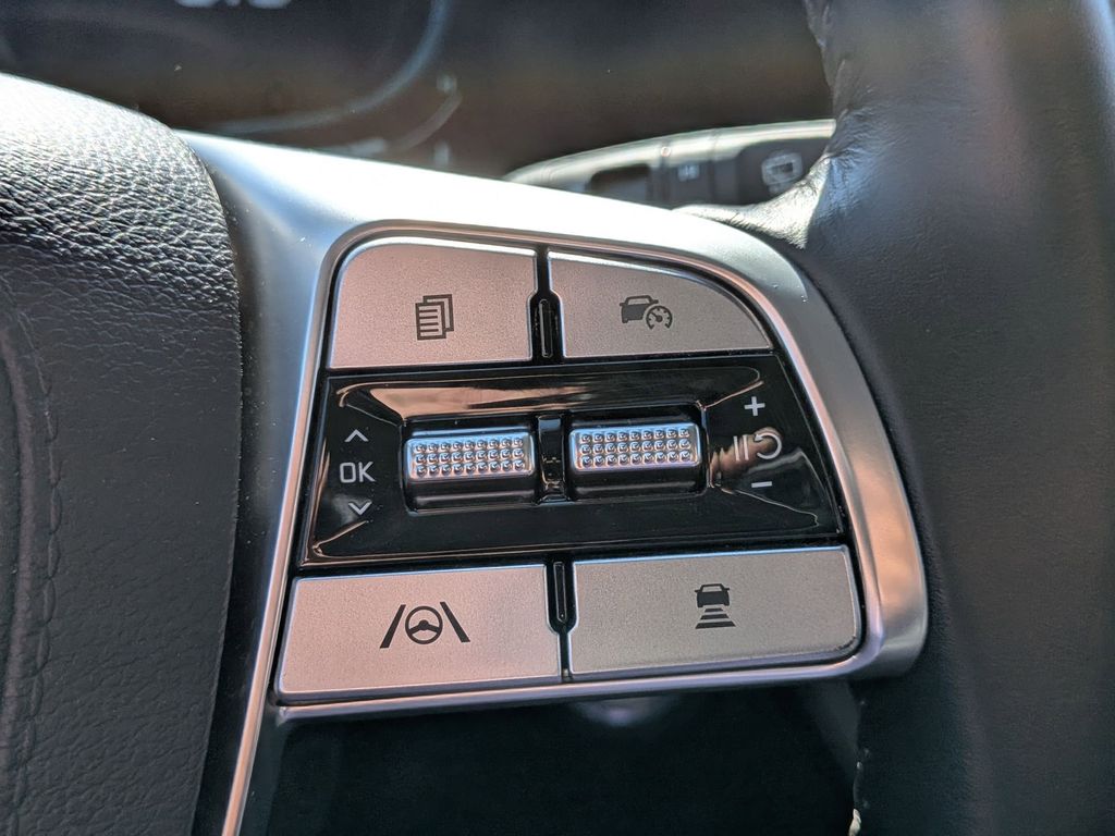 Thumbnail: 2025 Kia Telluride - 22