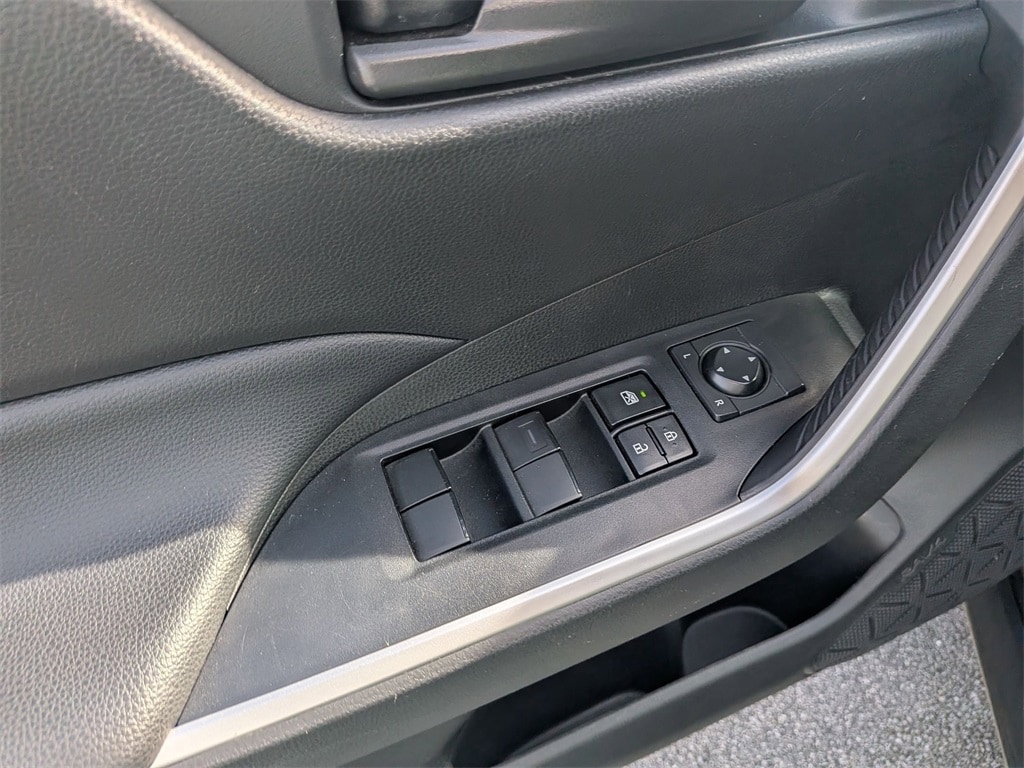 Thumbnail: 2025 Toyota RAV4 - 13