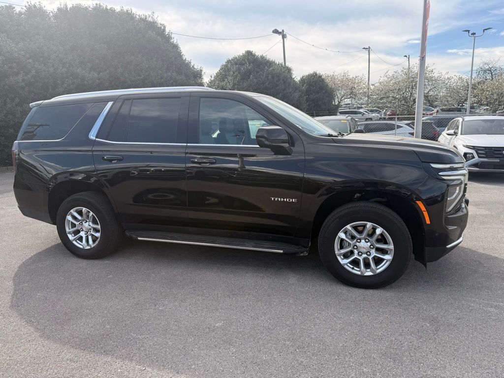 Thumbnail: 2025 Chevrolet Tahoe - 4